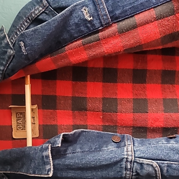 Vintage Gap Denim Jacket - Picture 2 of 4